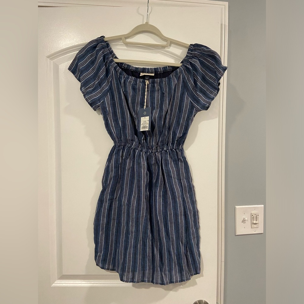 Women’s Universal Thread New with tags Blue Striped Dress size small